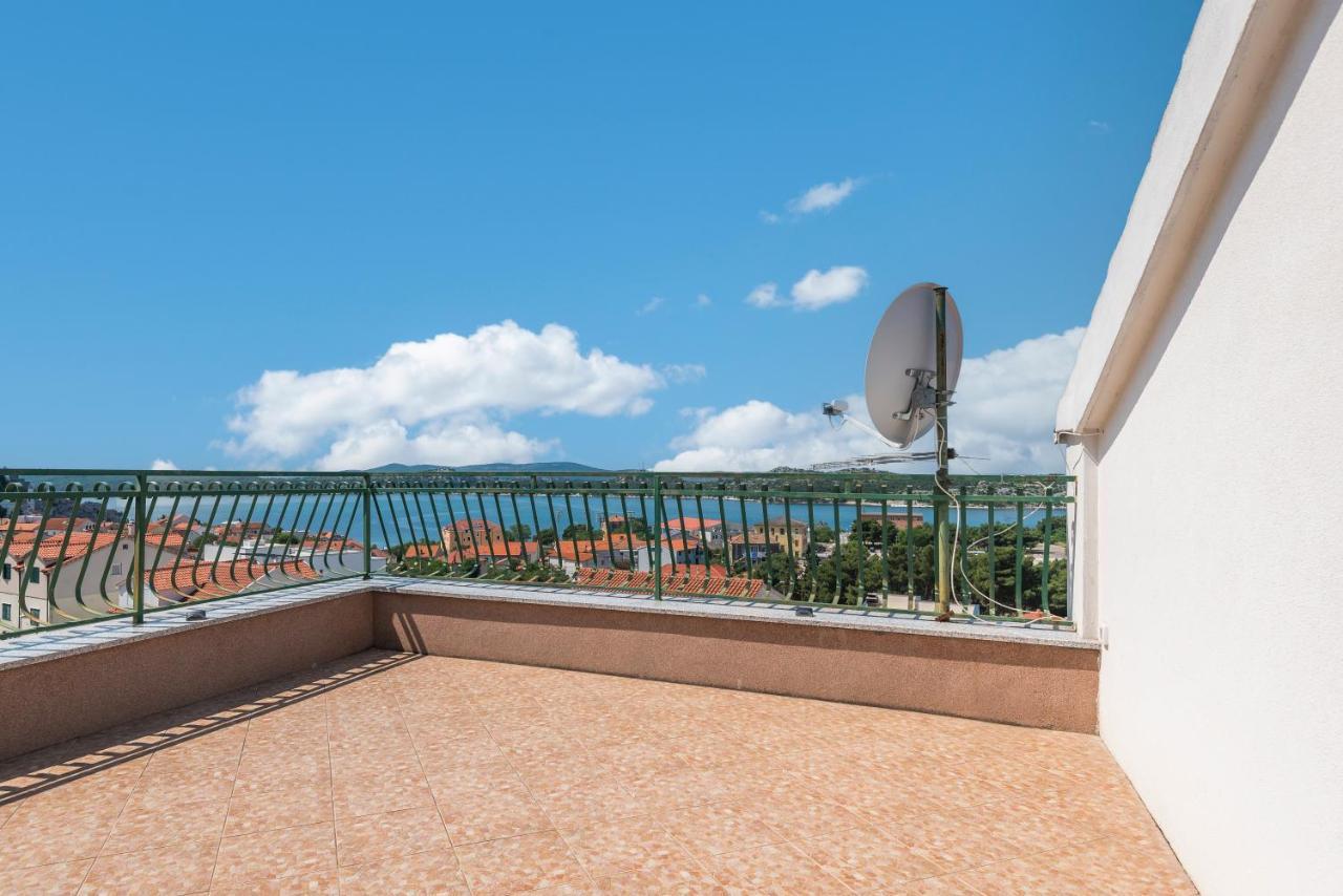 Abi Attic Apartment Šibenik Exterior foto