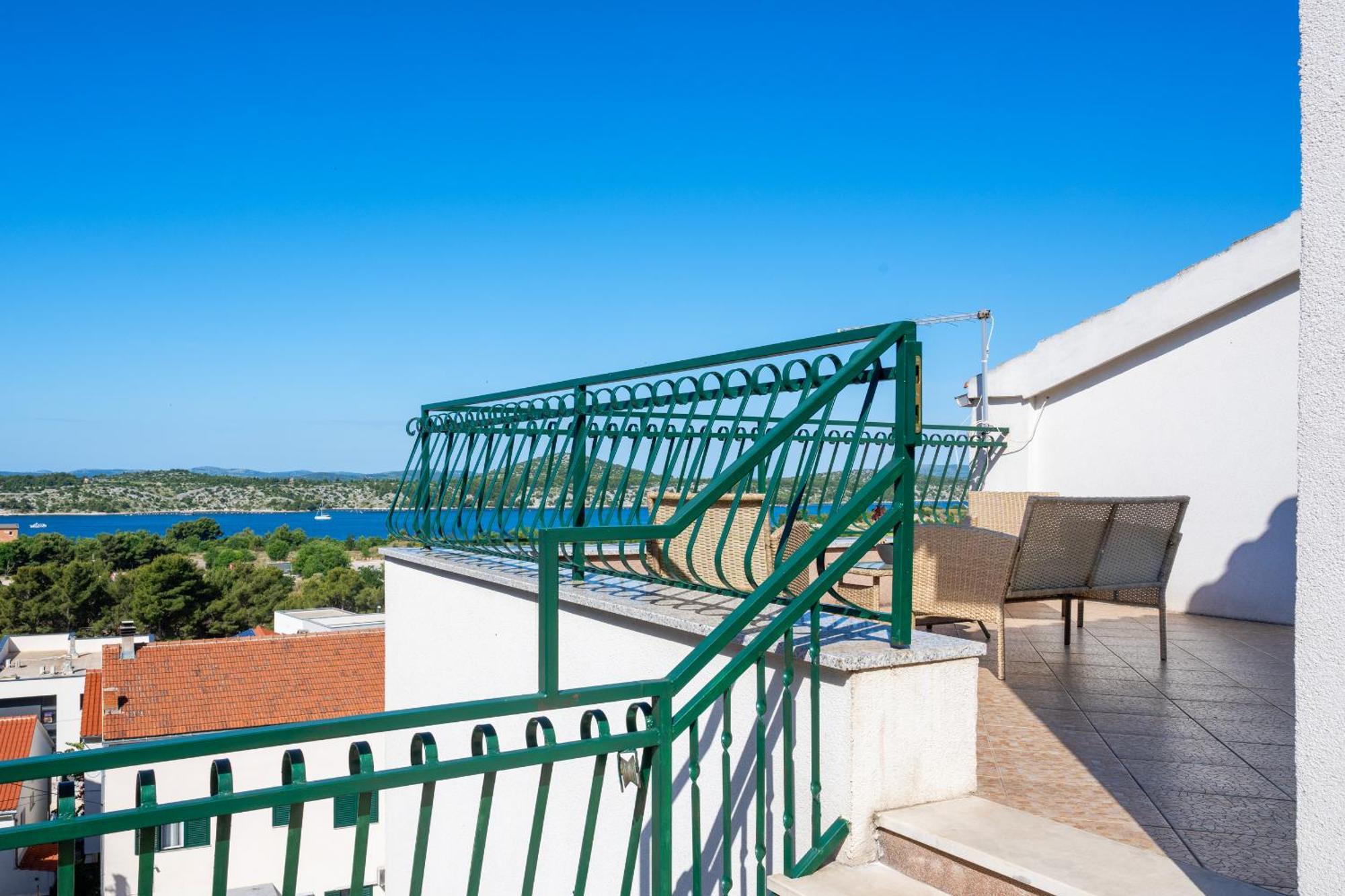 Abi Attic Apartment Šibenik Exterior foto